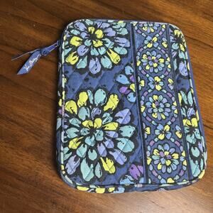 Vera Bradley Indigo Pop 8x10 Quilted Padded Tablet Sleeve Zip Closer, Preppy Fun